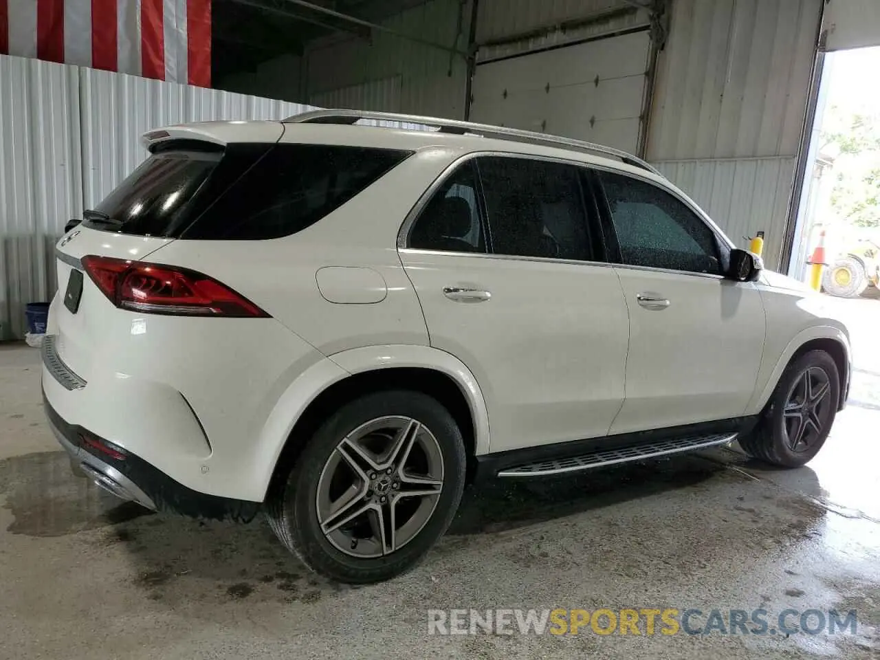 3 Photograph of a damaged car 4JGFB4JB3NA615554 MERCEDES-BENZ GLE-CLASS 2022