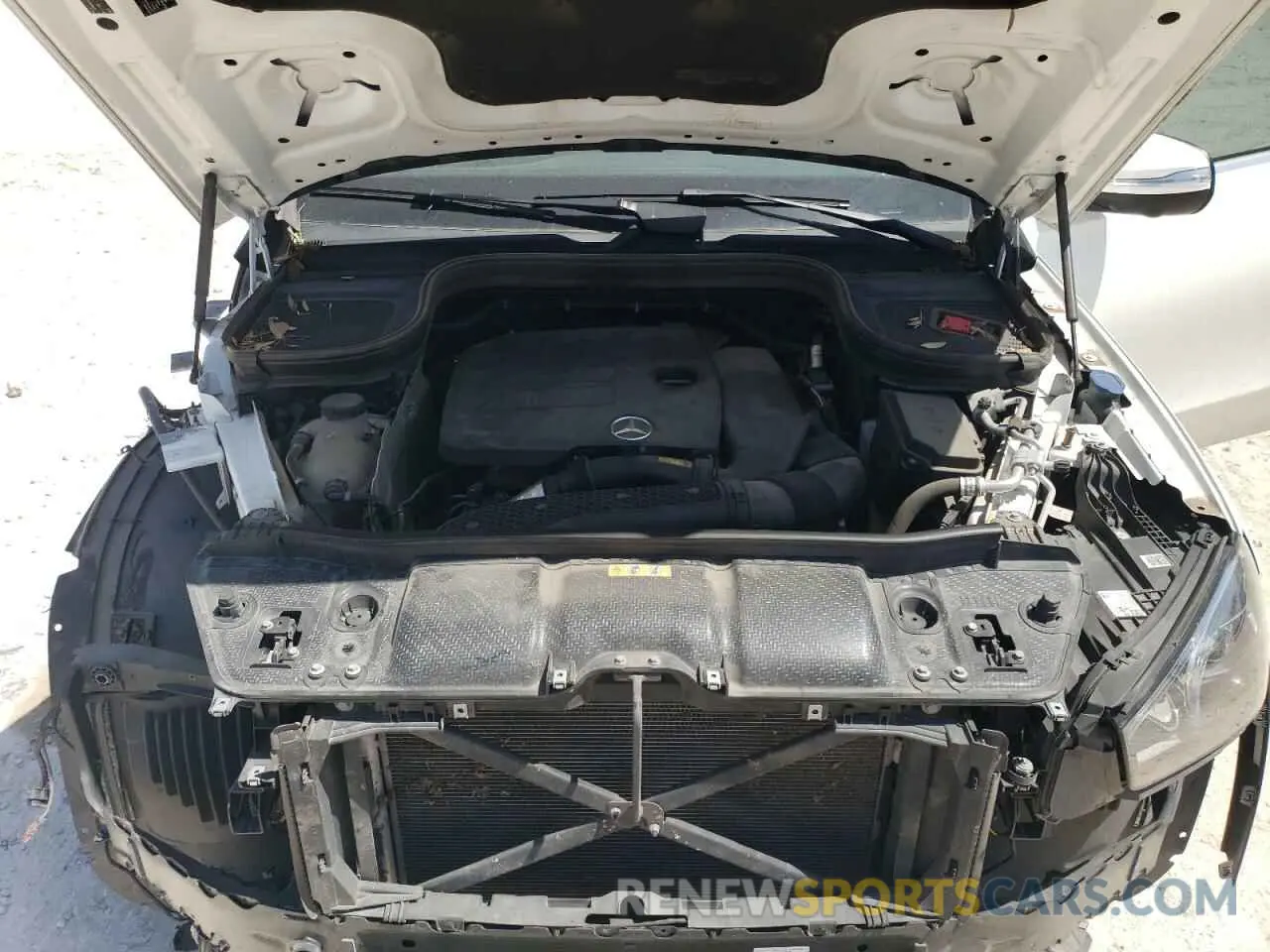 12 Photograph of a damaged car 4JGFB4JB4NA611092 MERCEDES-BENZ GLE-CLASS 2022