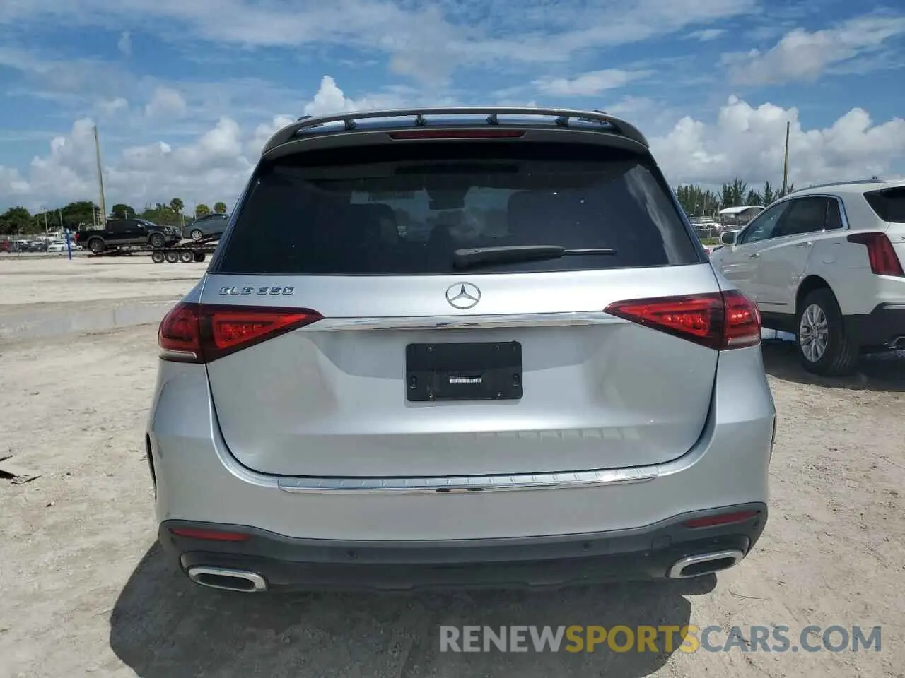 6 Photograph of a damaged car 4JGFB4JB4NA682826 MERCEDES-BENZ GLE-CLASS 2022