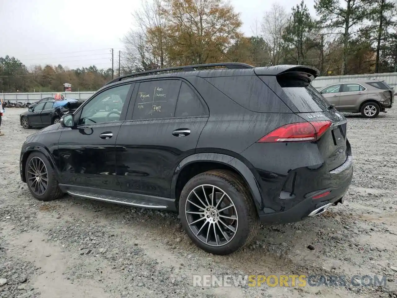 2 Photograph of a damaged car 4JGFB4JB4NA780111 MERCEDES-BENZ GLE-CLASS 2022