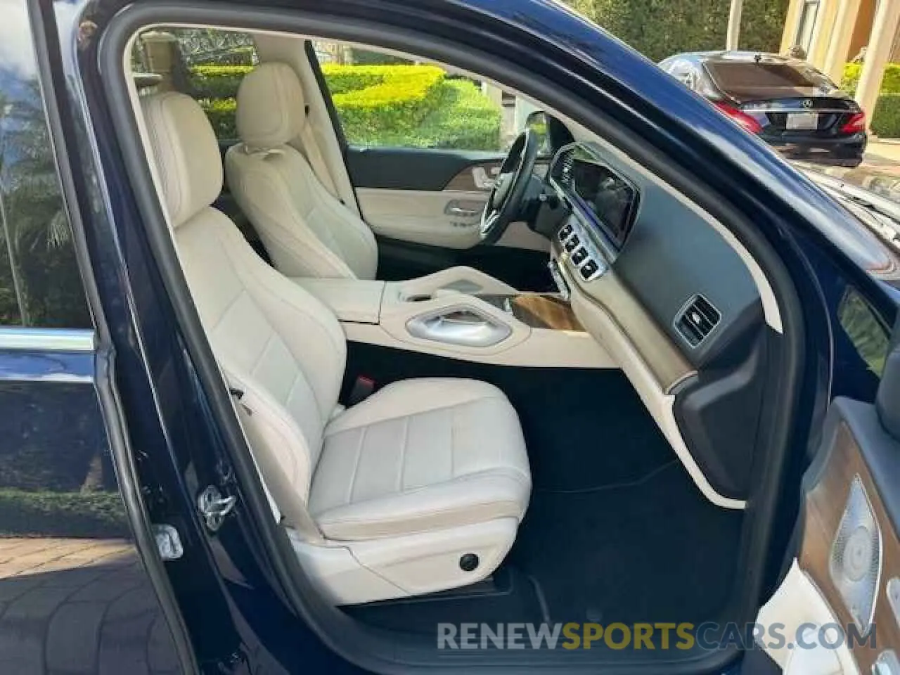 7 Photograph of a damaged car 4JGFB4JB5NA765004 MERCEDES-BENZ GLE-CLASS 2022