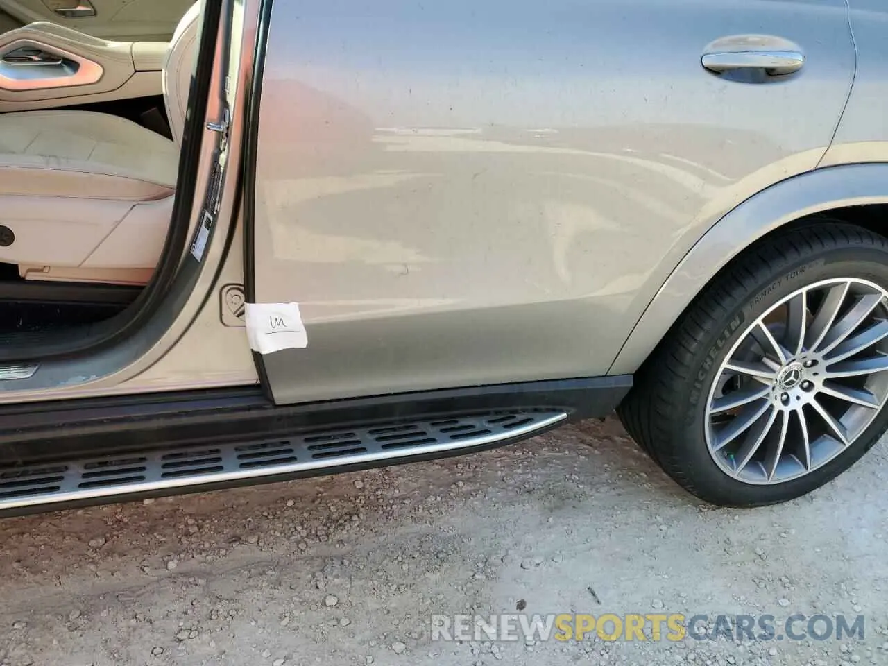 13 Photograph of a damaged car 4JGFB4JB6NA602703 MERCEDES-BENZ GLE-CLASS 2022