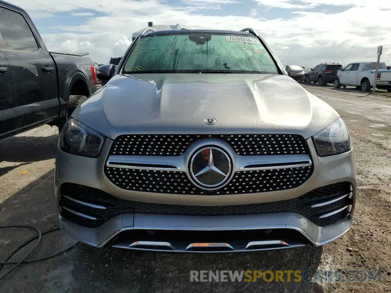 5 Photograph of a damaged car 4JGFB4JB6NA602703 MERCEDES-BENZ GLE-CLASS 2022