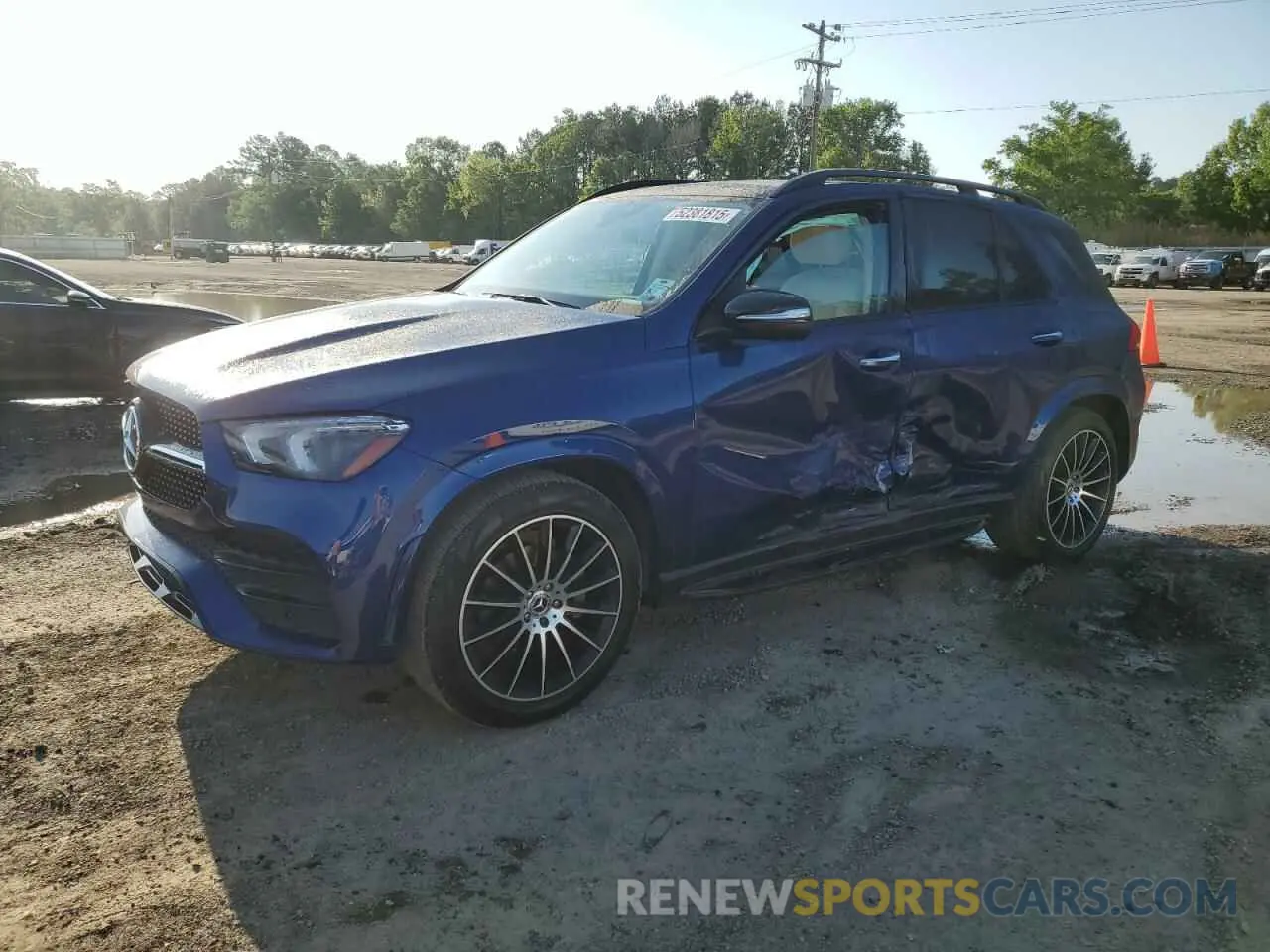 1 Photograph of a damaged car 4JGFB4JB8NA611399 MERCEDES-BENZ GLE-CLASS 2022