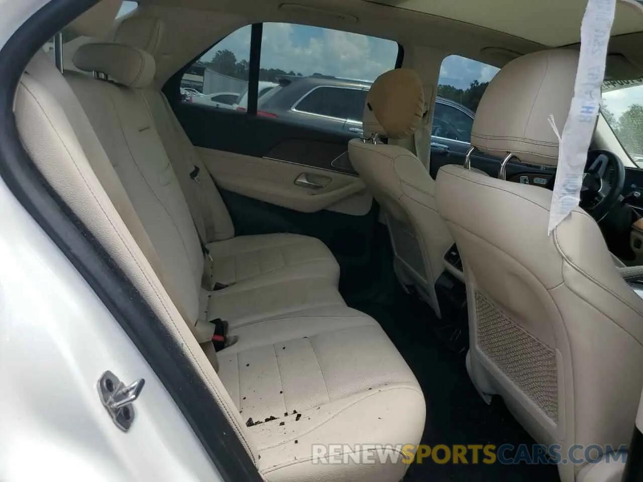 10 Photograph of a damaged car 4JGFB4JB8NA747810 MERCEDES-BENZ GLE-CLASS 2022
