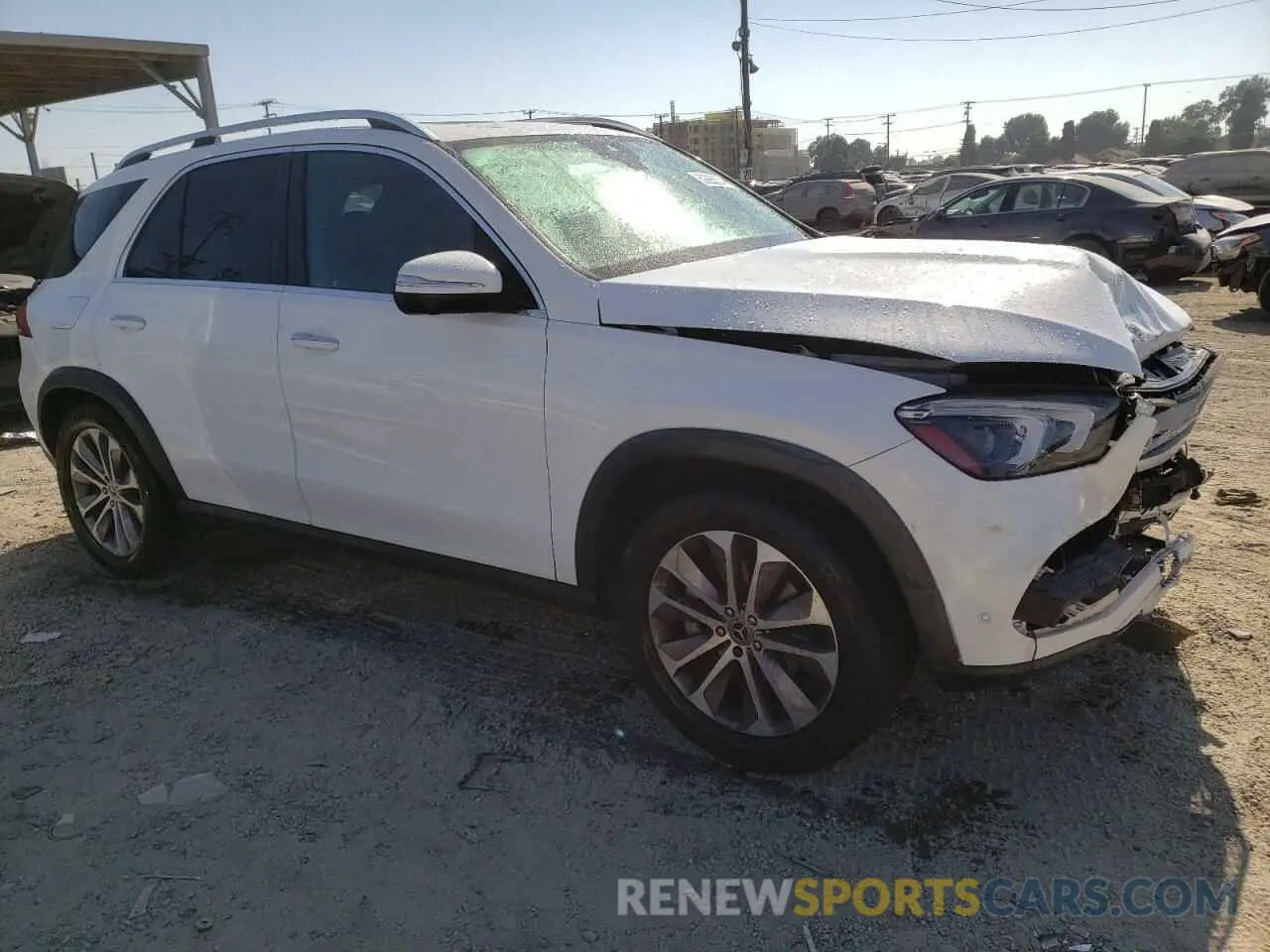 4 Photograph of a damaged car 4JGFB4JB9NA621830 MERCEDES-BENZ GLE-CLASS 2022