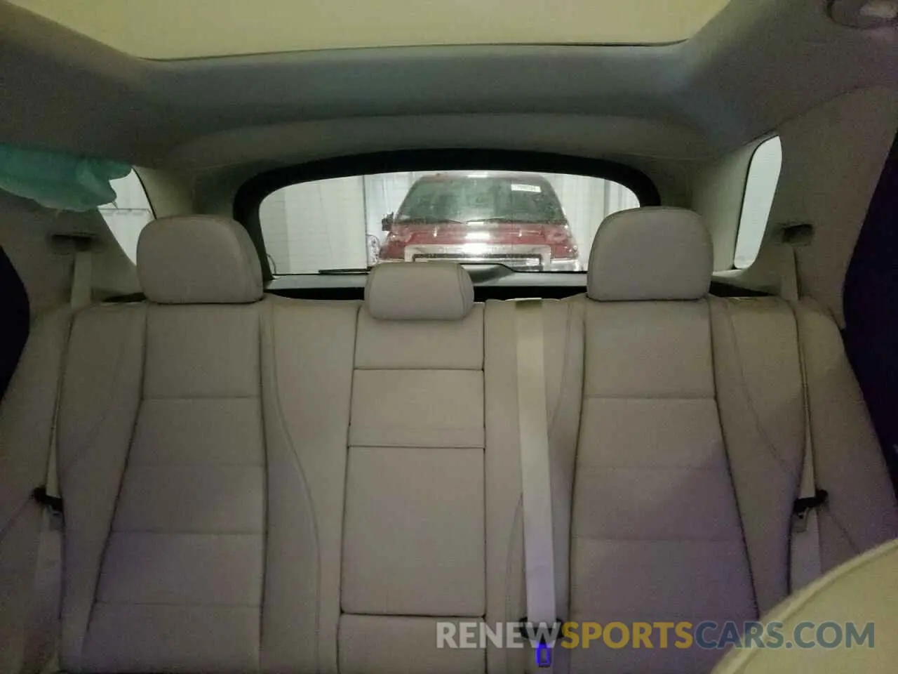 10 Photograph of a damaged car 4JGFB4KB0NA629880 MERCEDES-BENZ GLE-CLASS 2022
