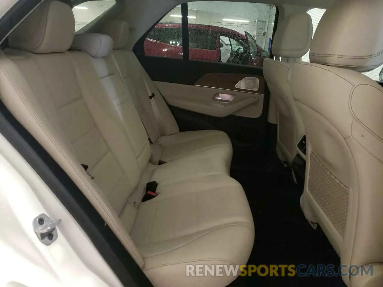 11 Photograph of a damaged car 4JGFB4KB0NA629880 MERCEDES-BENZ GLE-CLASS 2022