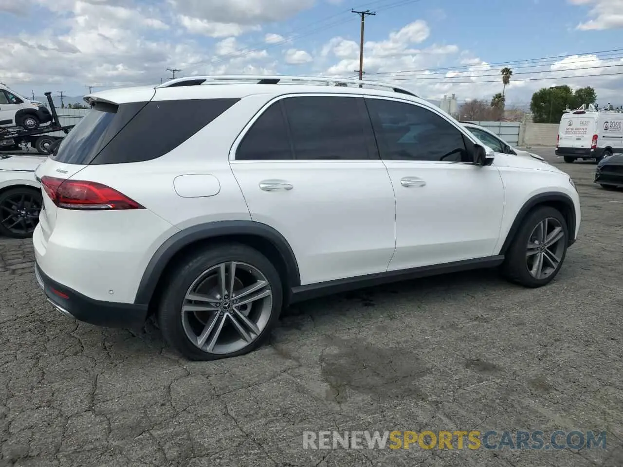 3 Photograph of a damaged car 4JGFB4KB0NA739263 MERCEDES-BENZ GLE-CLASS 2022
