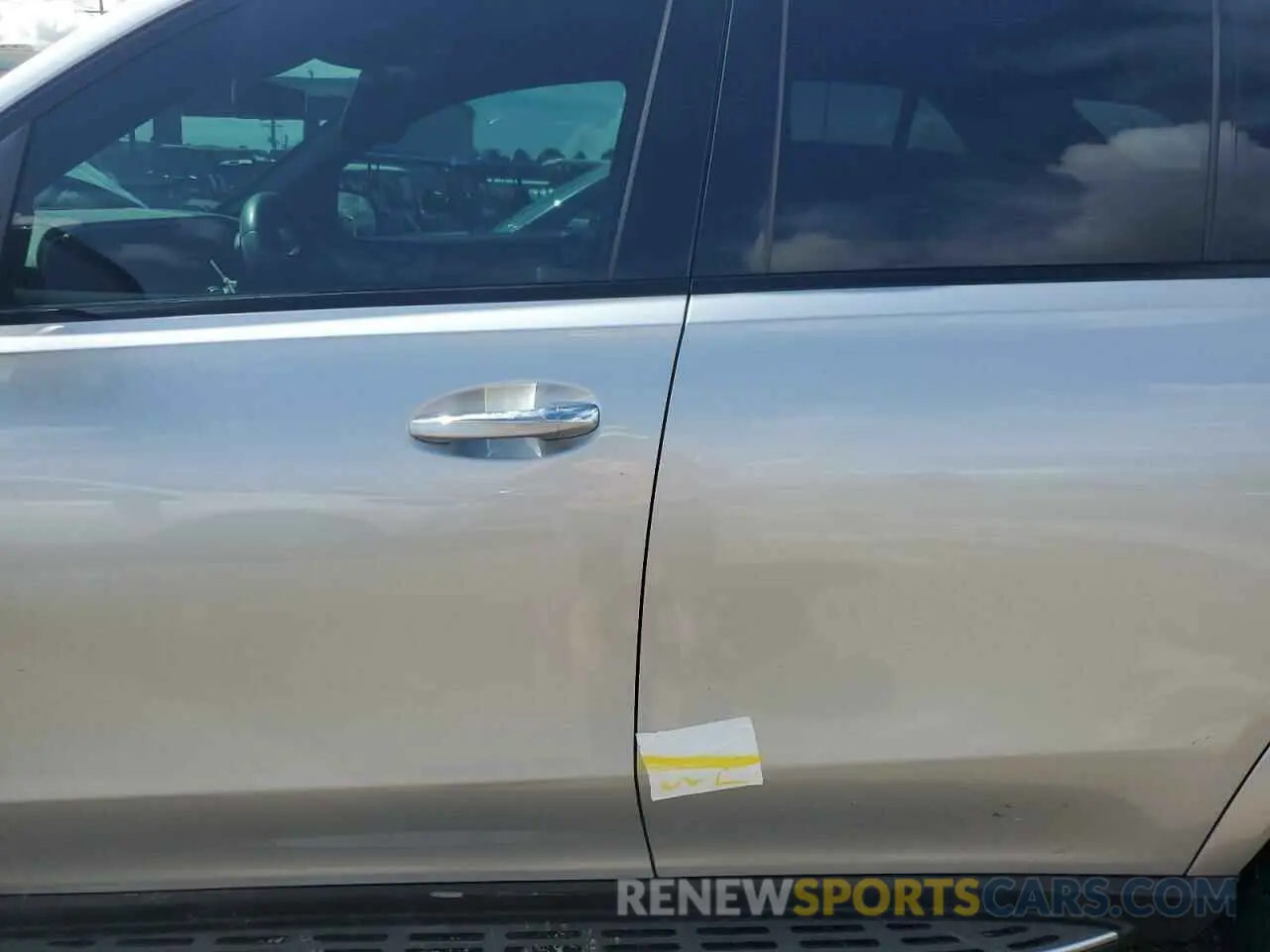 13 Photograph of a damaged car 4JGFB4KB1NA776337 MERCEDES-BENZ GLE-CLASS 2022