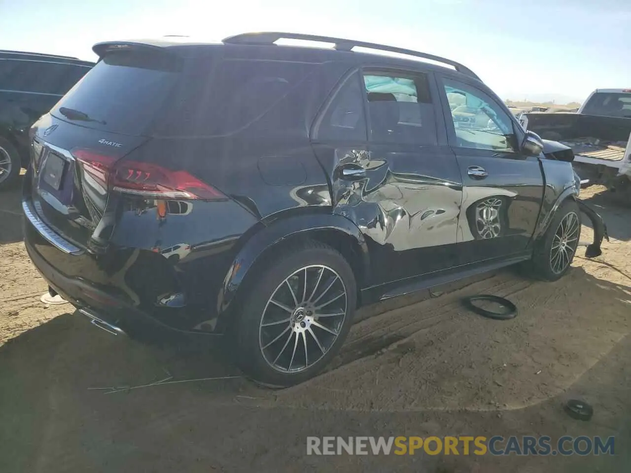 3 Photograph of a damaged car 4JGFB4KB2NA624230 MERCEDES-BENZ GLE-CLASS 2022
