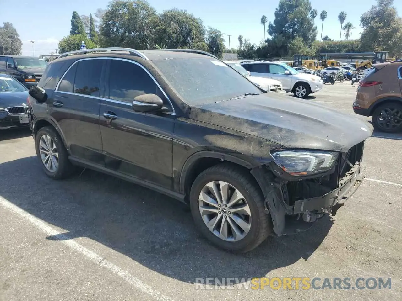 4 Photograph of a damaged car 4JGFB4KB3NA683884 MERCEDES-BENZ GLE-CLASS 2022
