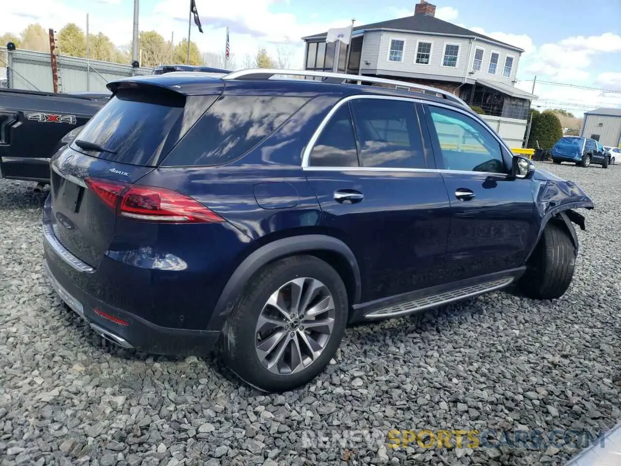 3 Photograph of a damaged car 4JGFB4KB4NA605291 MERCEDES-BENZ GLE-CLASS 2022