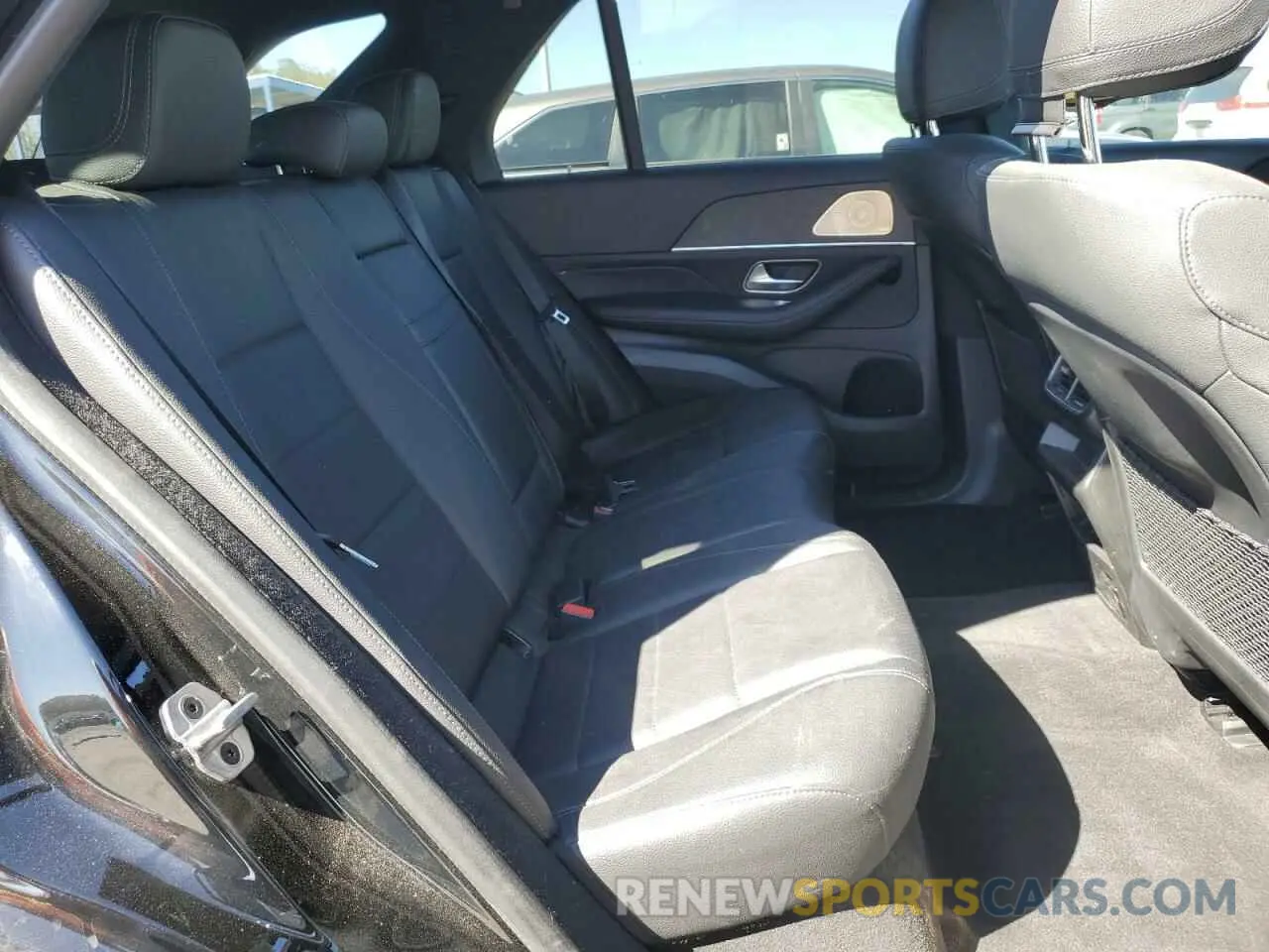 10 Photograph of a damaged car 4JGFB4KB6NA642651 MERCEDES-BENZ GLE-CLASS 2022