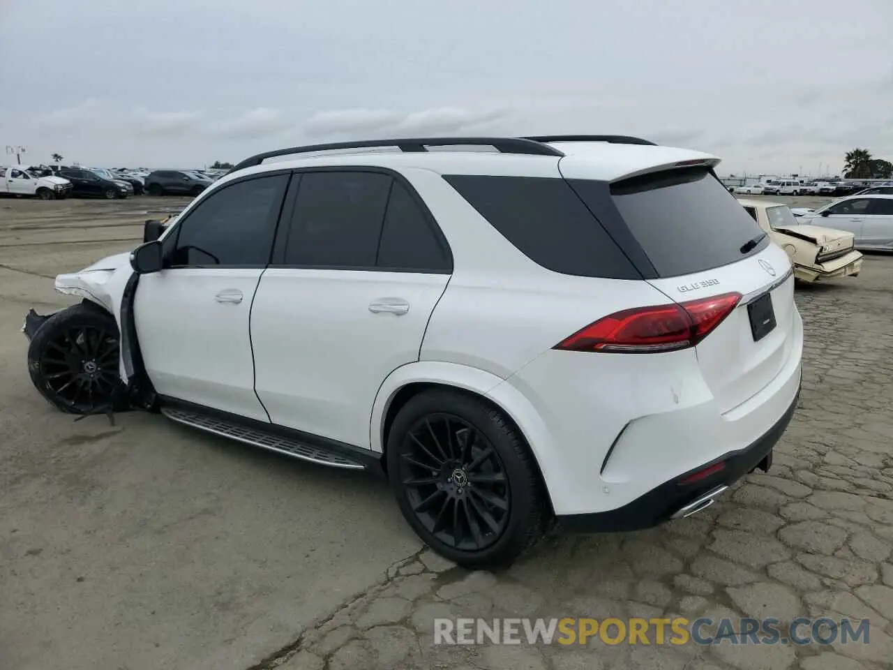 2 Photograph of a damaged car 4JGFB4KB9NA765778 MERCEDES-BENZ GLE-CLASS 2022