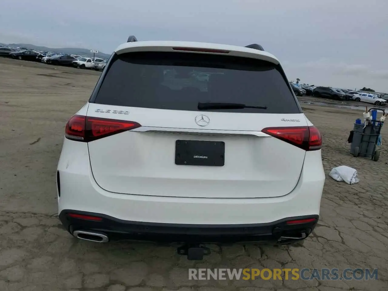 6 Photograph of a damaged car 4JGFB4KB9NA765778 MERCEDES-BENZ GLE-CLASS 2022