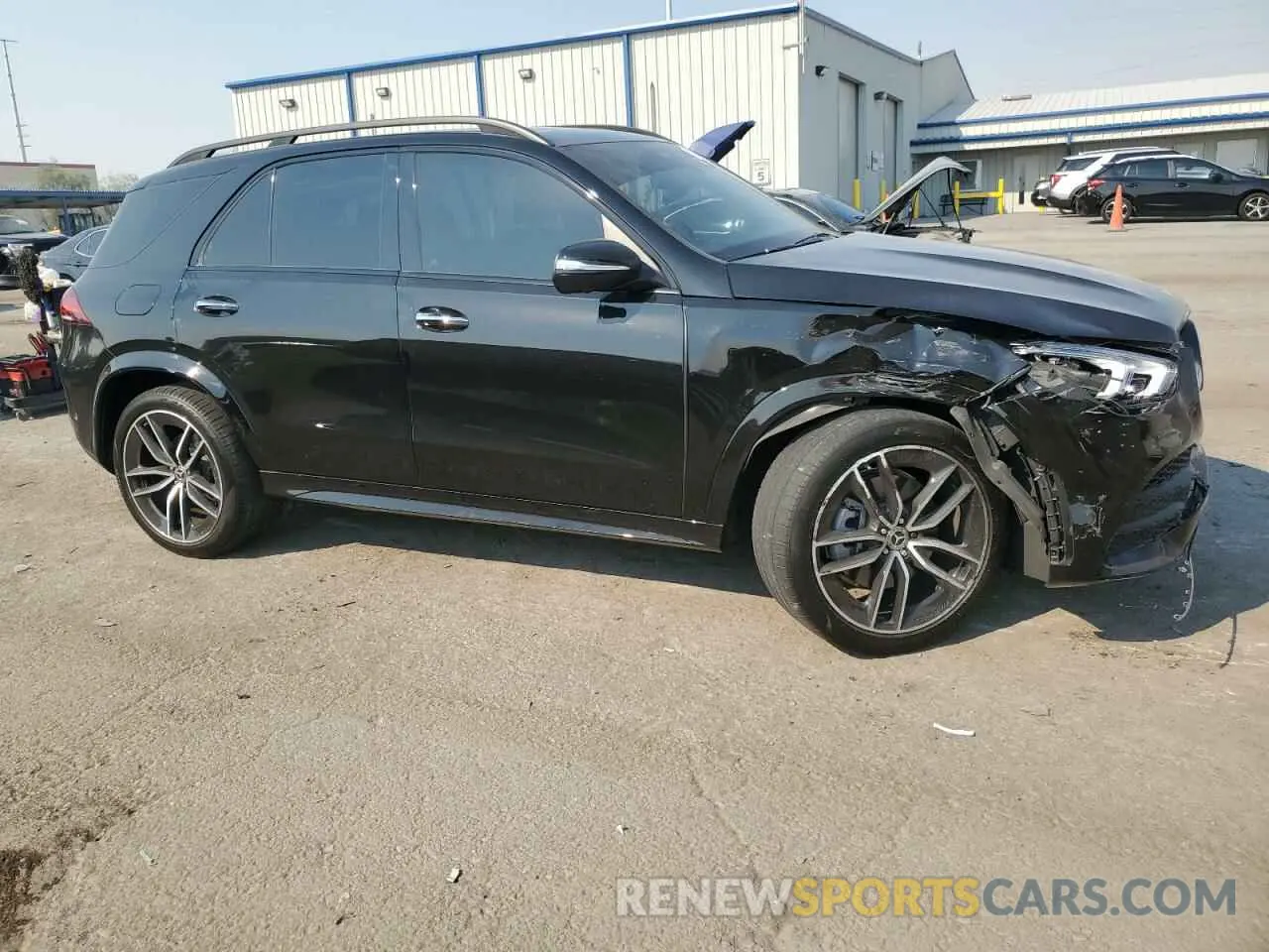 4 Photograph of a damaged car 4JGFB5KB0NA631599 MERCEDES-BENZ GLE-CLASS 2022