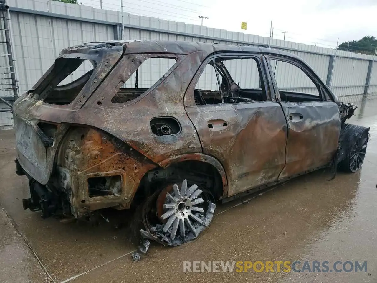 3 Photograph of a damaged car 4JGFB5KB2NA628428 MERCEDES-BENZ GLE-CLASS 2022