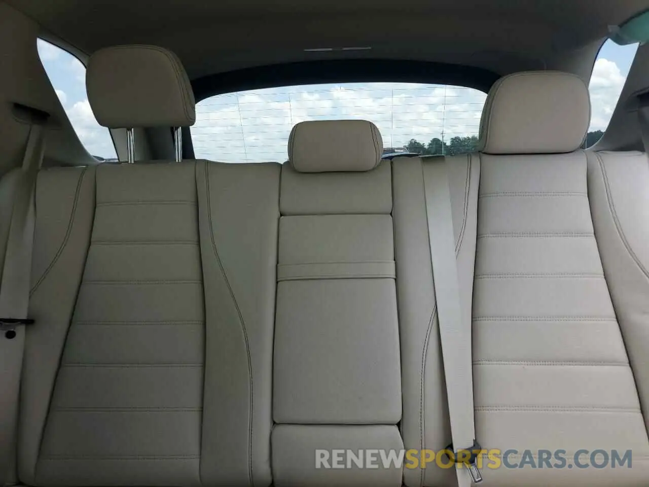 10 Photograph of a damaged car 4JGFB5KB3NA595990 MERCEDES-BENZ GLE-CLASS 2022