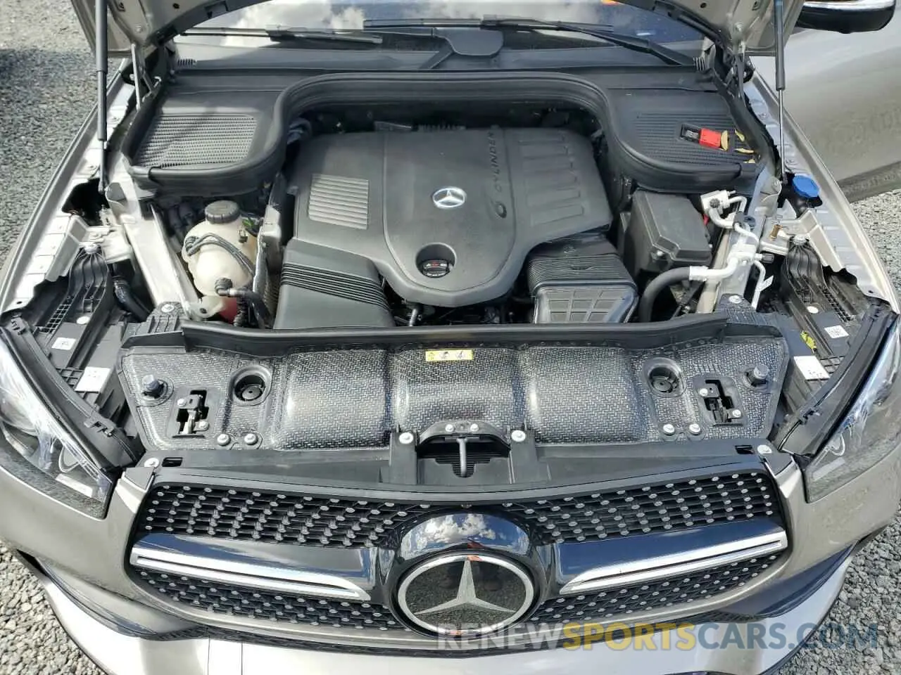 12 Photograph of a damaged car 4JGFB5KB5NA817185 MERCEDES-BENZ GLE-CLASS 2022