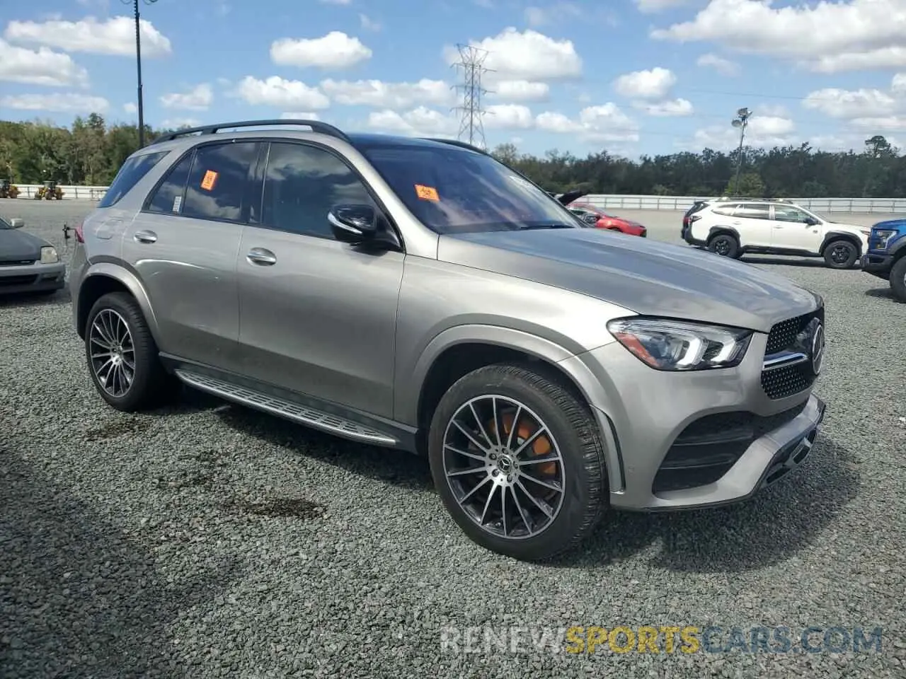 4 Photograph of a damaged car 4JGFB5KB5NA817185 MERCEDES-BENZ GLE-CLASS 2022