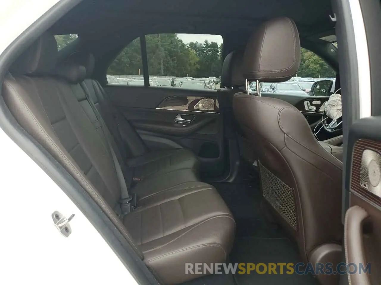 11 Photograph of a damaged car 4JGFB5KB7NA705858 MERCEDES-BENZ GLE-CLASS 2022