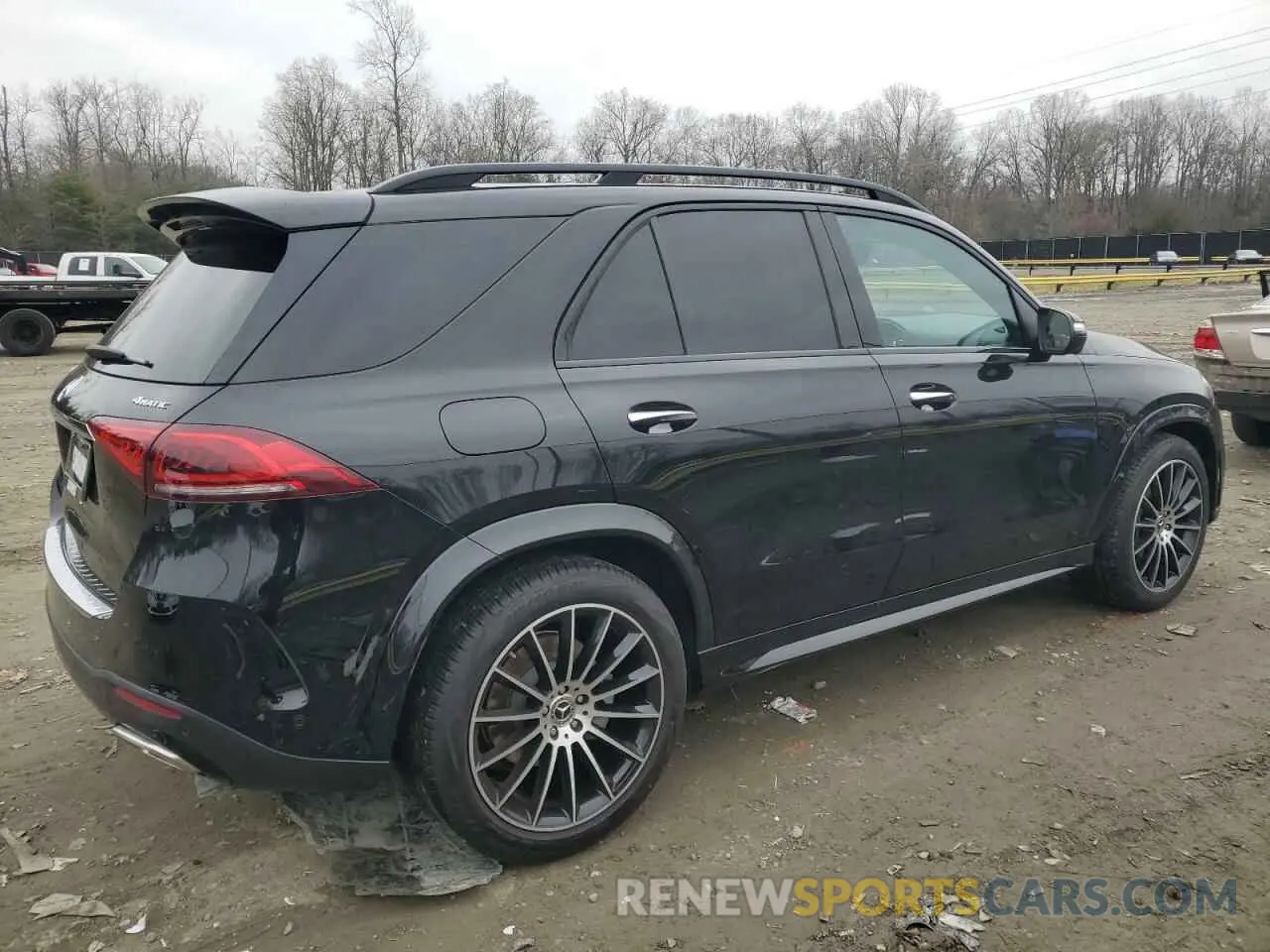 3 Photograph of a damaged car 4JGFB5KB8NA629017 MERCEDES-BENZ GLE-CLASS 2022