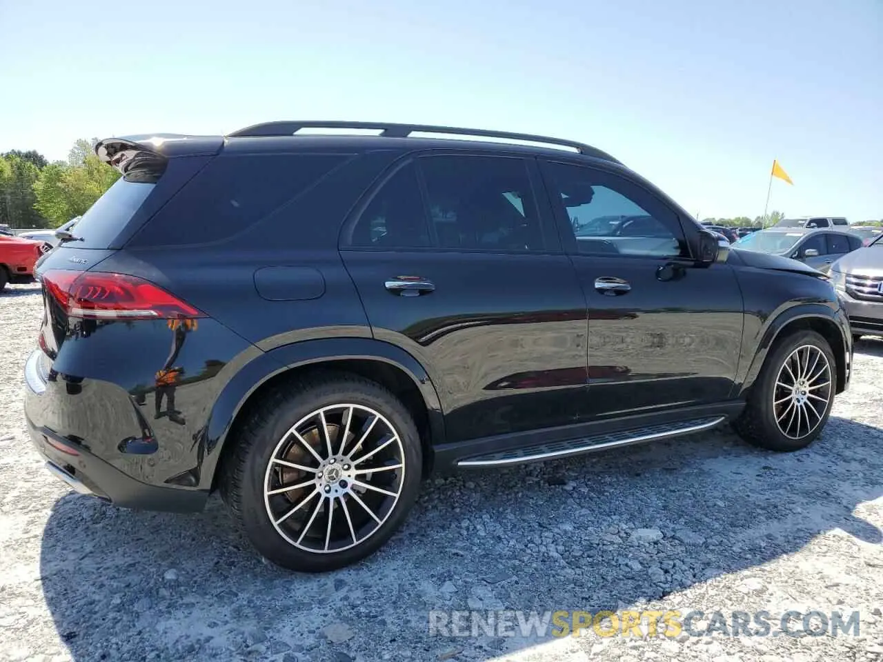 3 Photograph of a damaged car 4JGFB5KB9NA598053 MERCEDES-BENZ GLE-CLASS 2022