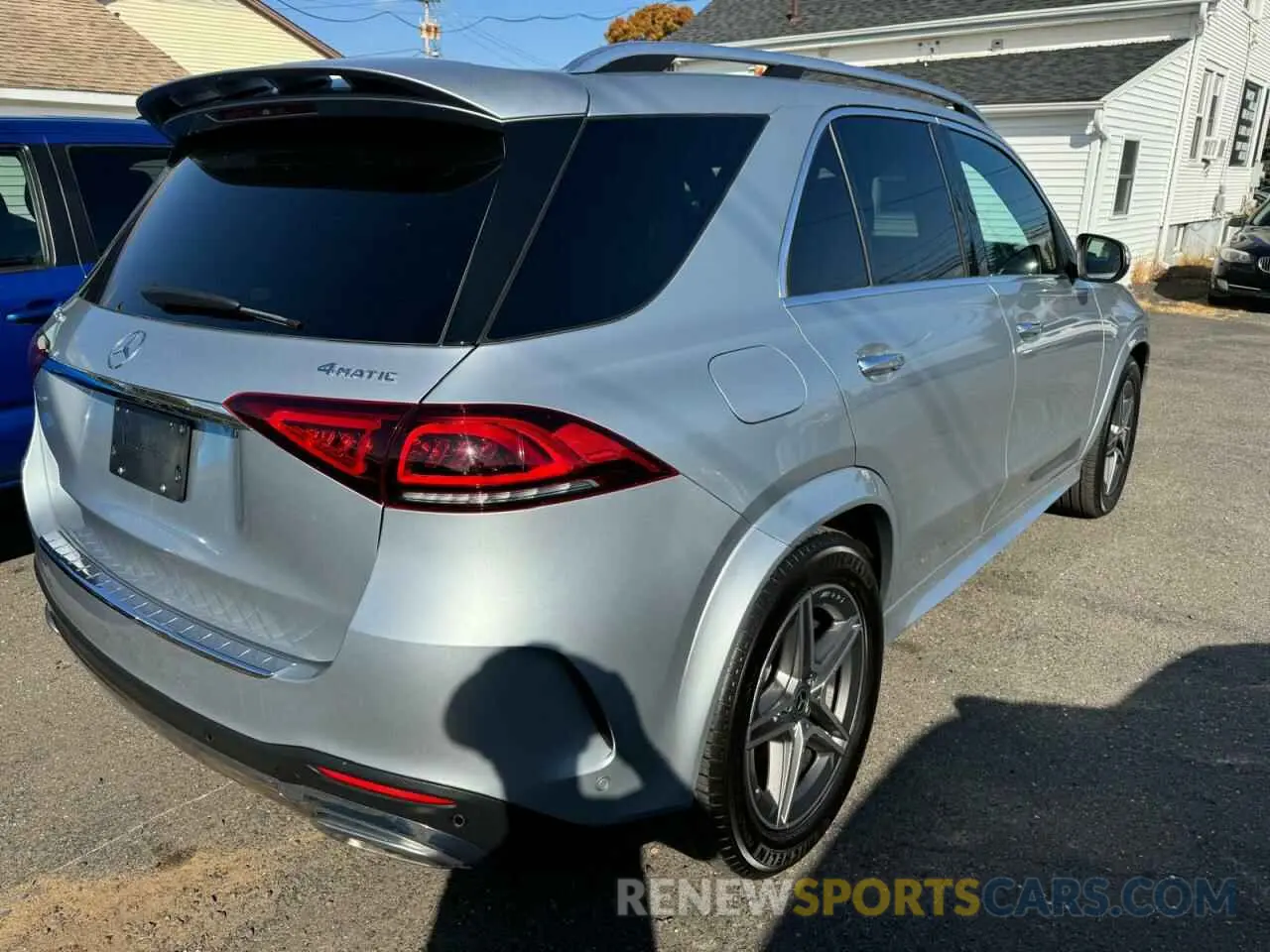 3 Photograph of a damaged car 4JGFB5KB9NA633576 MERCEDES-BENZ GLE-CLASS 2022