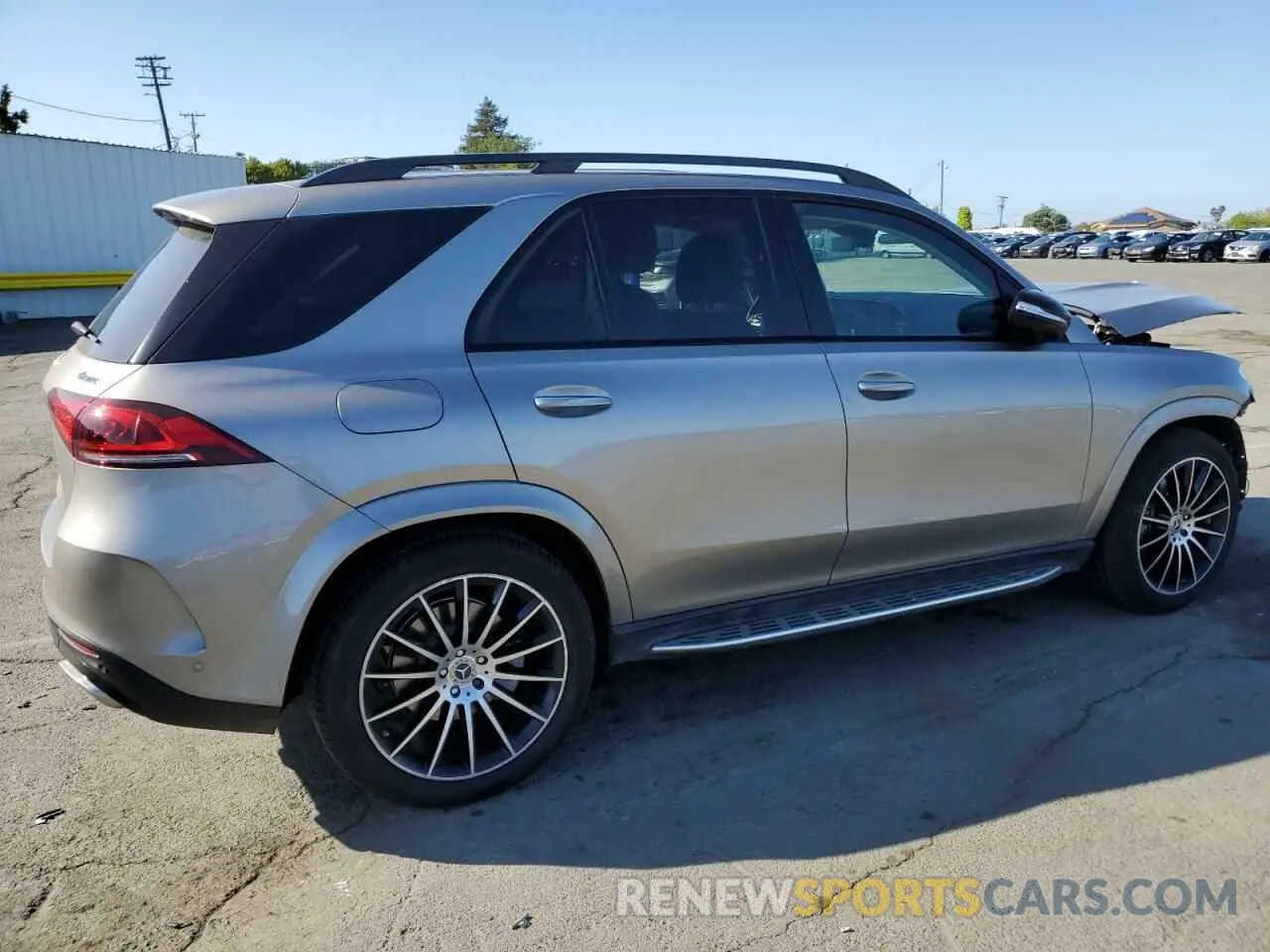 3 Photograph of a damaged car 4JGFB5KE8NA631120 MERCEDES-BENZ GLE-CLASS 2022