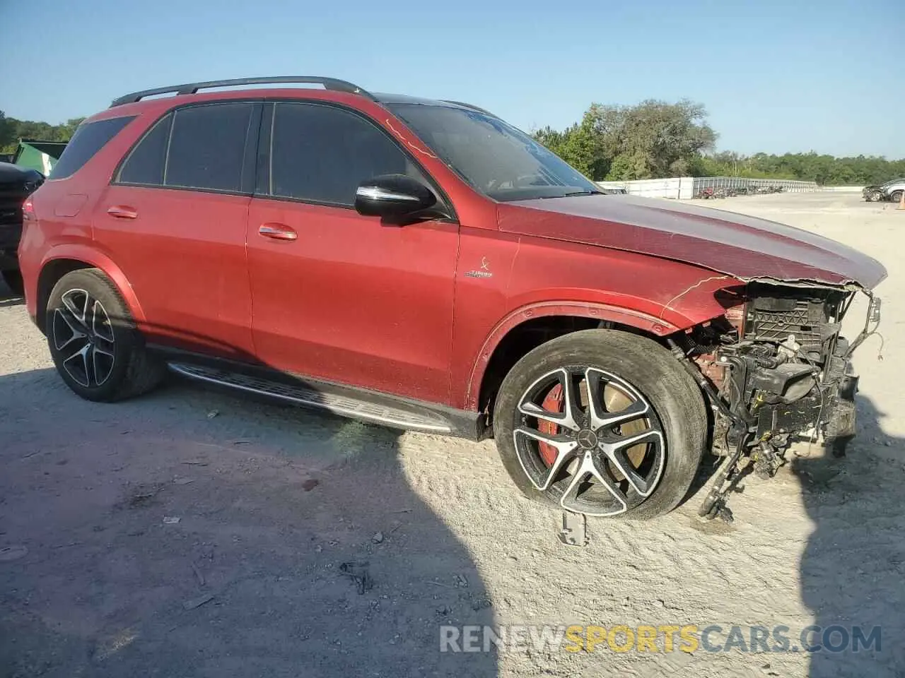 4 Photograph of a damaged car 4JGFB6BB9NA600423 MERCEDES-BENZ GLE-CLASS 2022