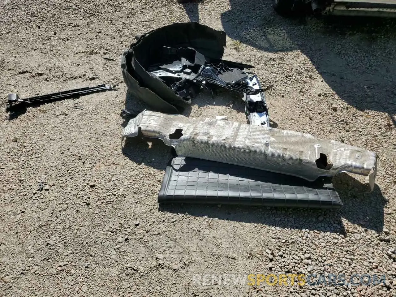 13 Photograph of a damaged car 4JGFB6BBXNA658072 MERCEDES-BENZ GLE-CLASS 2022