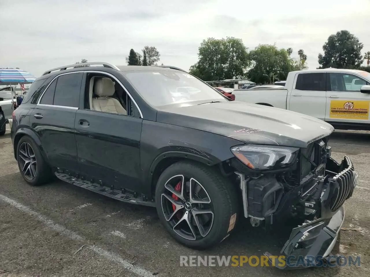 4 Photograph of a damaged car 4JGFB8KB0NA818276 MERCEDES-BENZ GLE-CLASS 2022