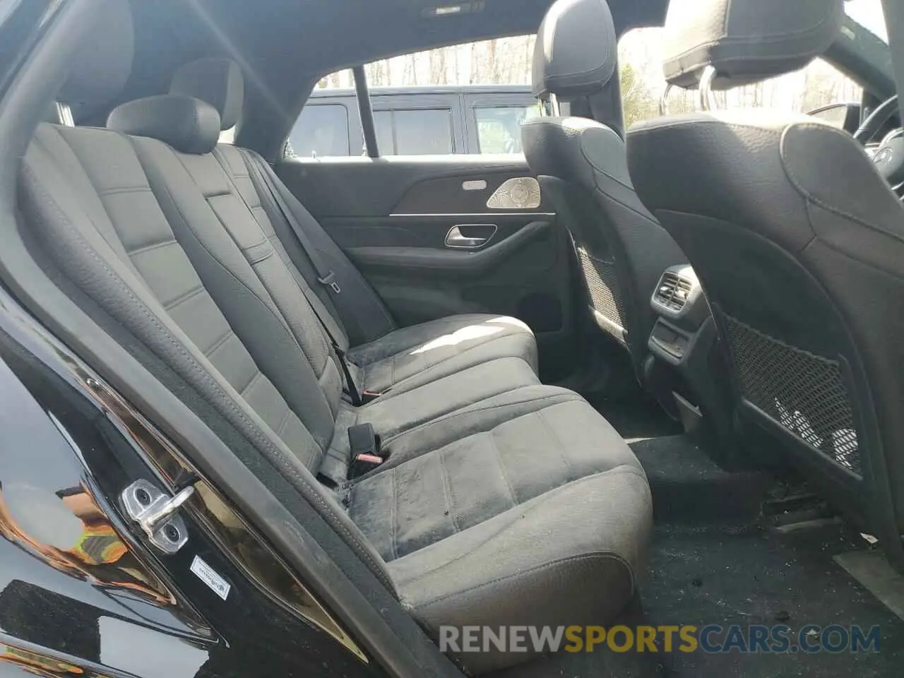 11 Photograph of a damaged car 4JGFD5KB9NA738242 MERCEDES-BENZ GLE-CLASS 2022