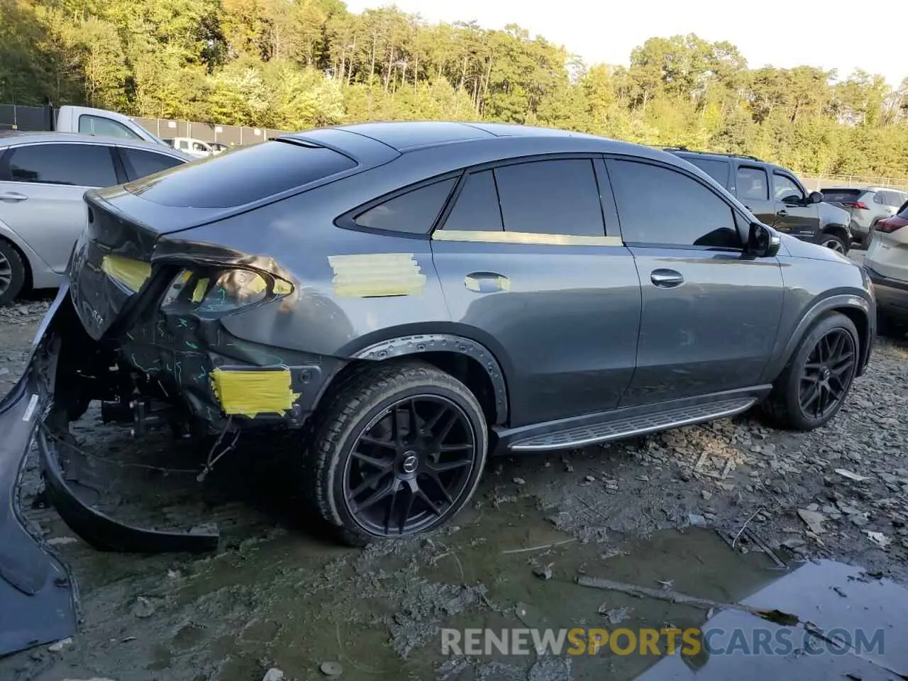 3 Photograph of a damaged car 4JGFD6BB7NA584846 MERCEDES-BENZ GLE-CLASS 2022
