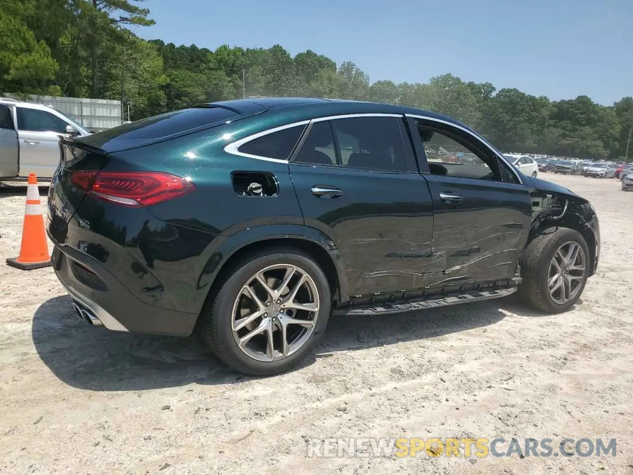 3 Photograph of a damaged car 4JGFD6BB7NA664826 MERCEDES-BENZ GLE-CLASS 2022