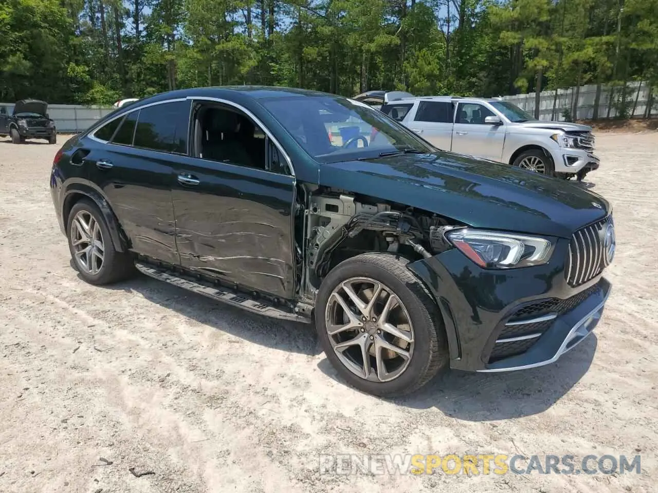 4 Photograph of a damaged car 4JGFD6BB7NA664826 MERCEDES-BENZ GLE-CLASS 2022