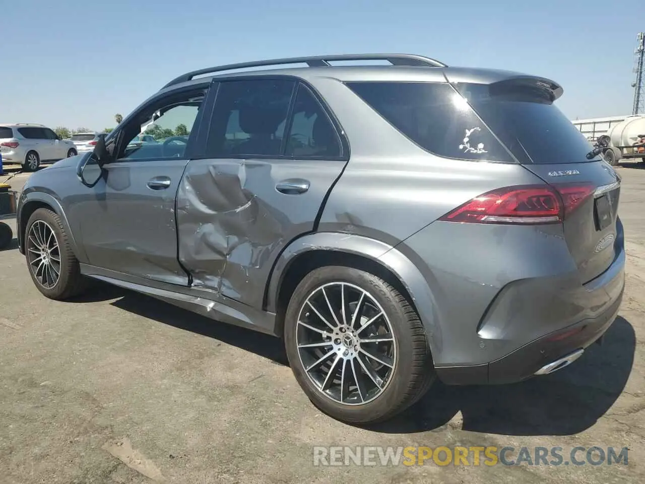 2 Photograph of a damaged car 4JGFB4JB8PA912628 MERCEDES-BENZ GLE-CLASS 2023