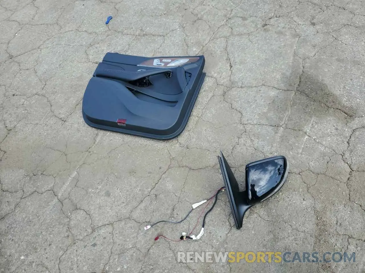 13 Photograph of a damaged car 4JGFB4JBXPA900027 MERCEDES-BENZ GLE-CLASS 2023