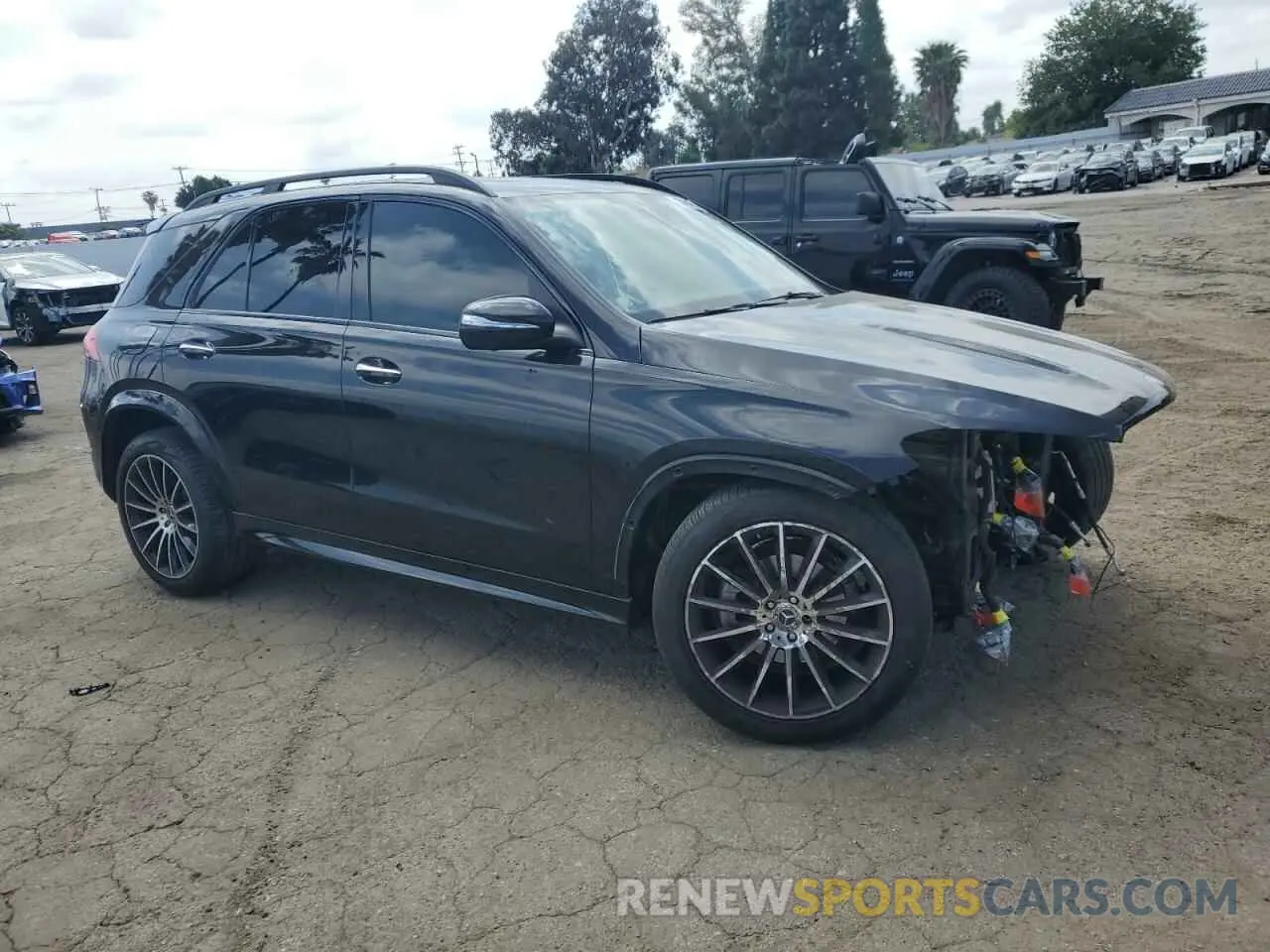 4 Photograph of a damaged car 4JGFB4JBXPA900027 MERCEDES-BENZ GLE-CLASS 2023
