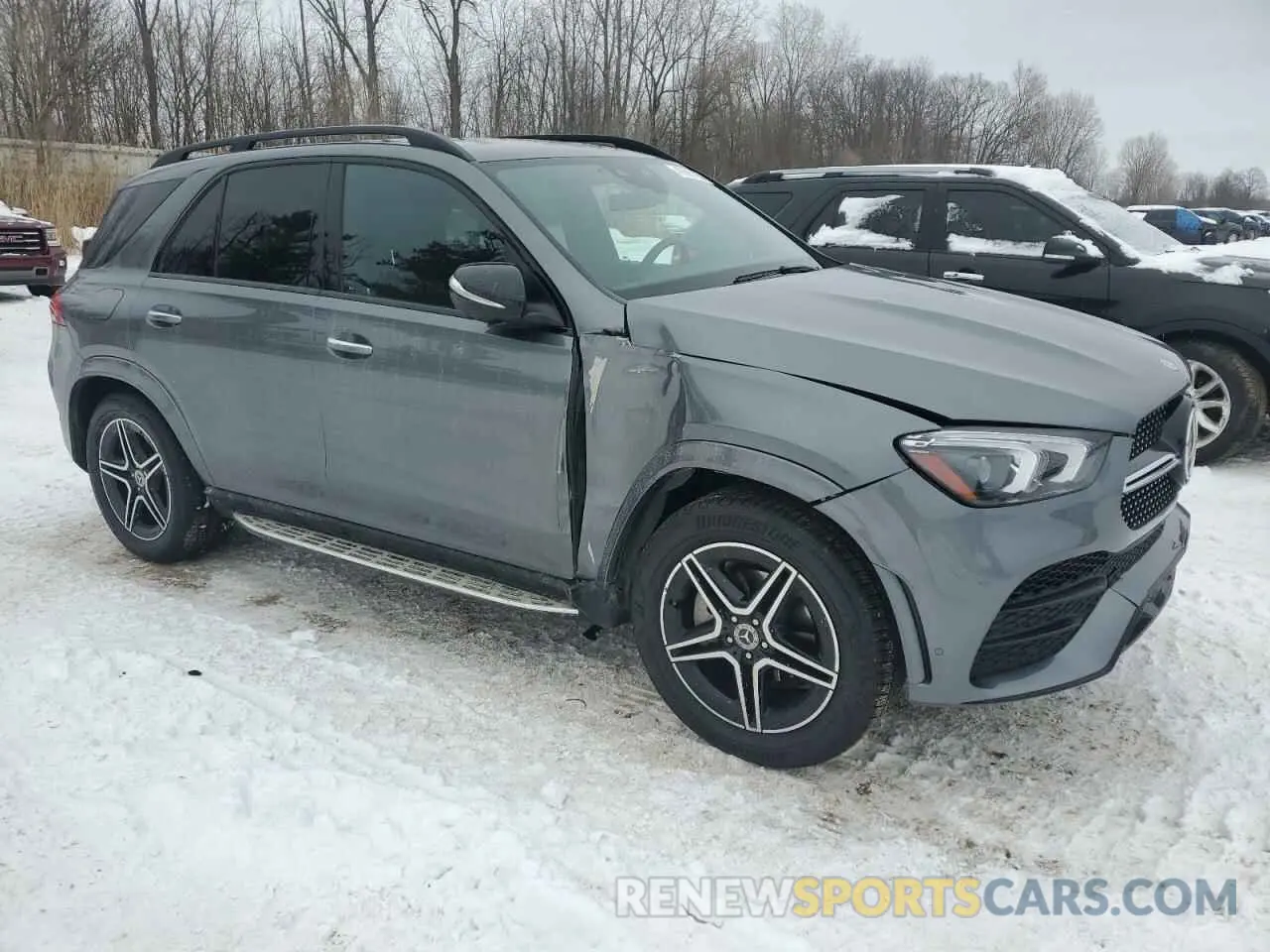 4 Photograph of a damaged car 4JGFB4KB1PA913702 MERCEDES-BENZ GLE-CLASS 2023