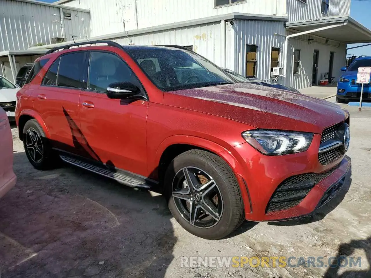 4 Photograph of a damaged car 4JGFB4KB3PA959046 MERCEDES-BENZ GLE-CLASS 2023