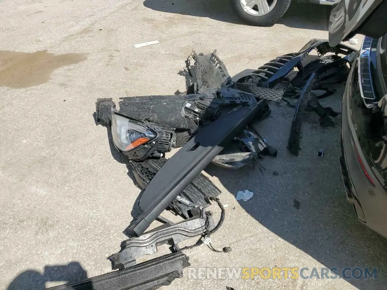 13 Photograph of a damaged car 4JGFB6BB1PA876629 MERCEDES-BENZ GLE-CLASS 2023