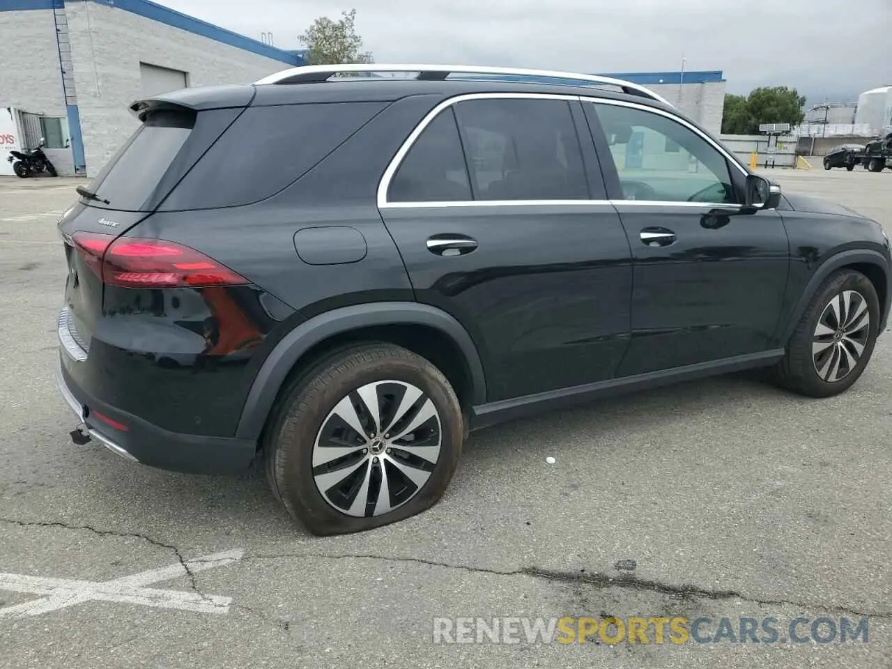 3 Photograph of a damaged car 4JGFB4FB0RB130846 MERCEDES-BENZ GLE-CLASS 2024