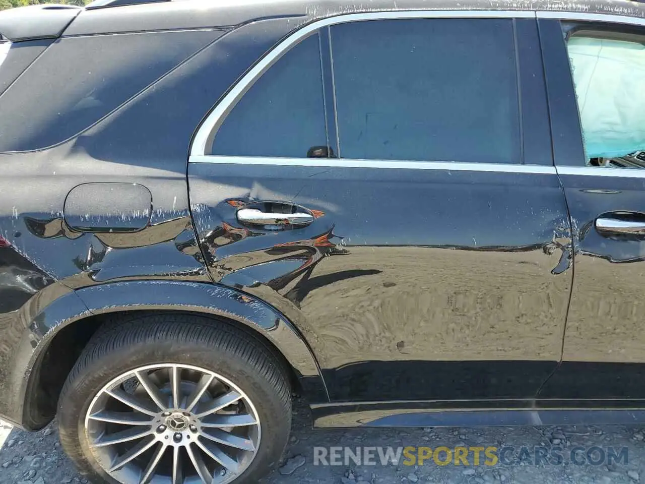 11 Photograph of a damaged car 4JGFB4FB3RA982534 MERCEDES-BENZ GLE-CLASS 2024