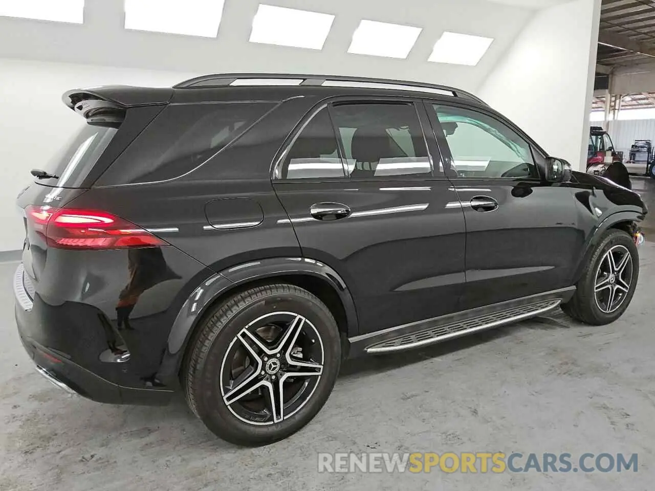 3 Photograph of a damaged car 4JGFB4FB4RA982588 MERCEDES-BENZ GLE-CLASS 2024