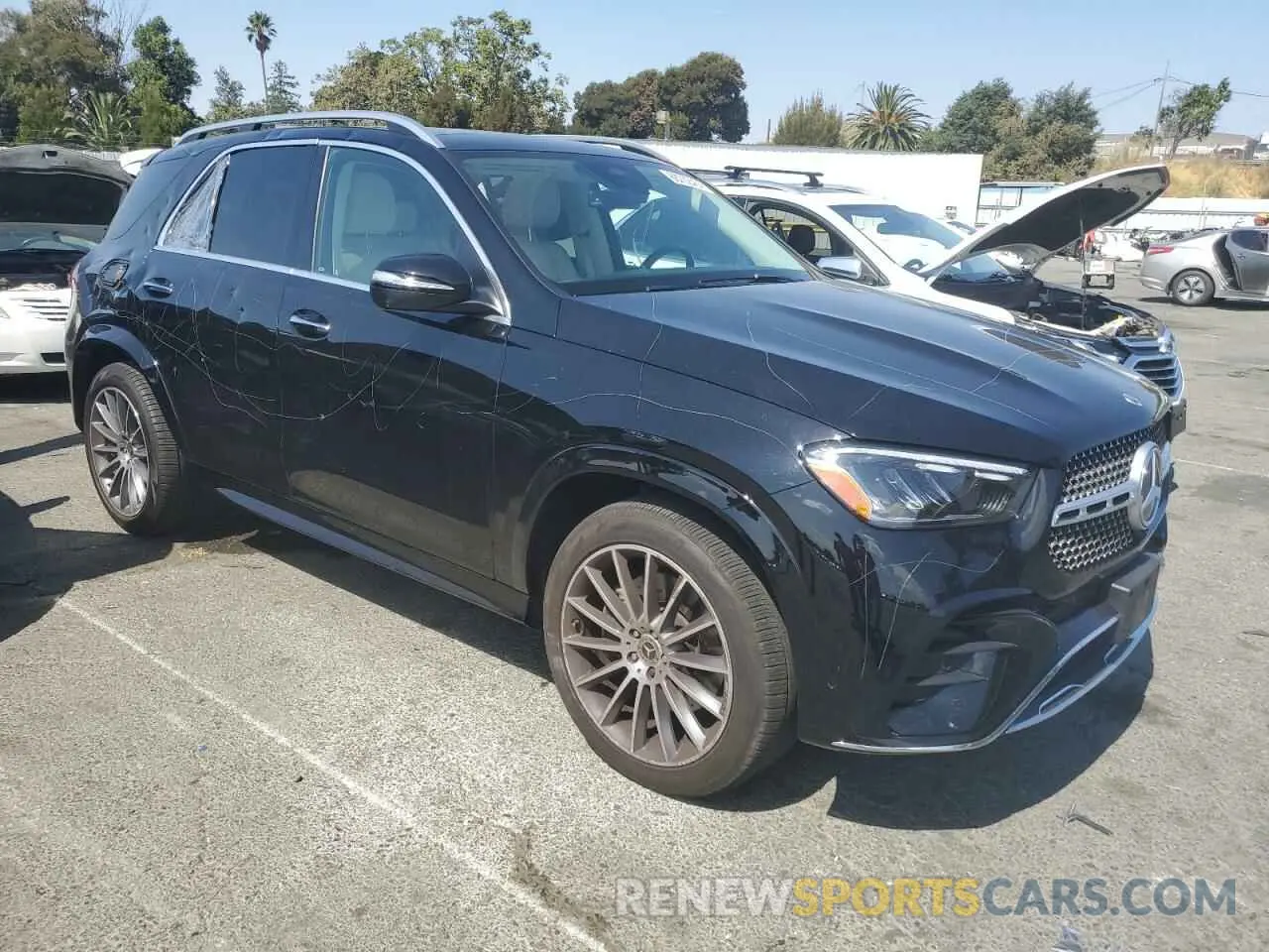 4 Photograph of a damaged car 4JGFB4FB4RB004652 MERCEDES-BENZ GLE-CLASS 2024