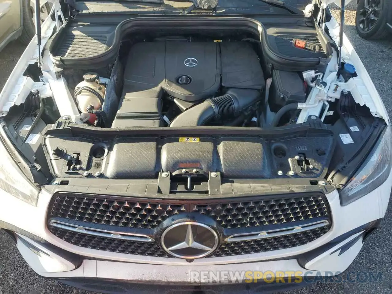 11 Photograph of a damaged car 4JGFB4FB4RB120563 MERCEDES-BENZ GLE-CLASS 2024