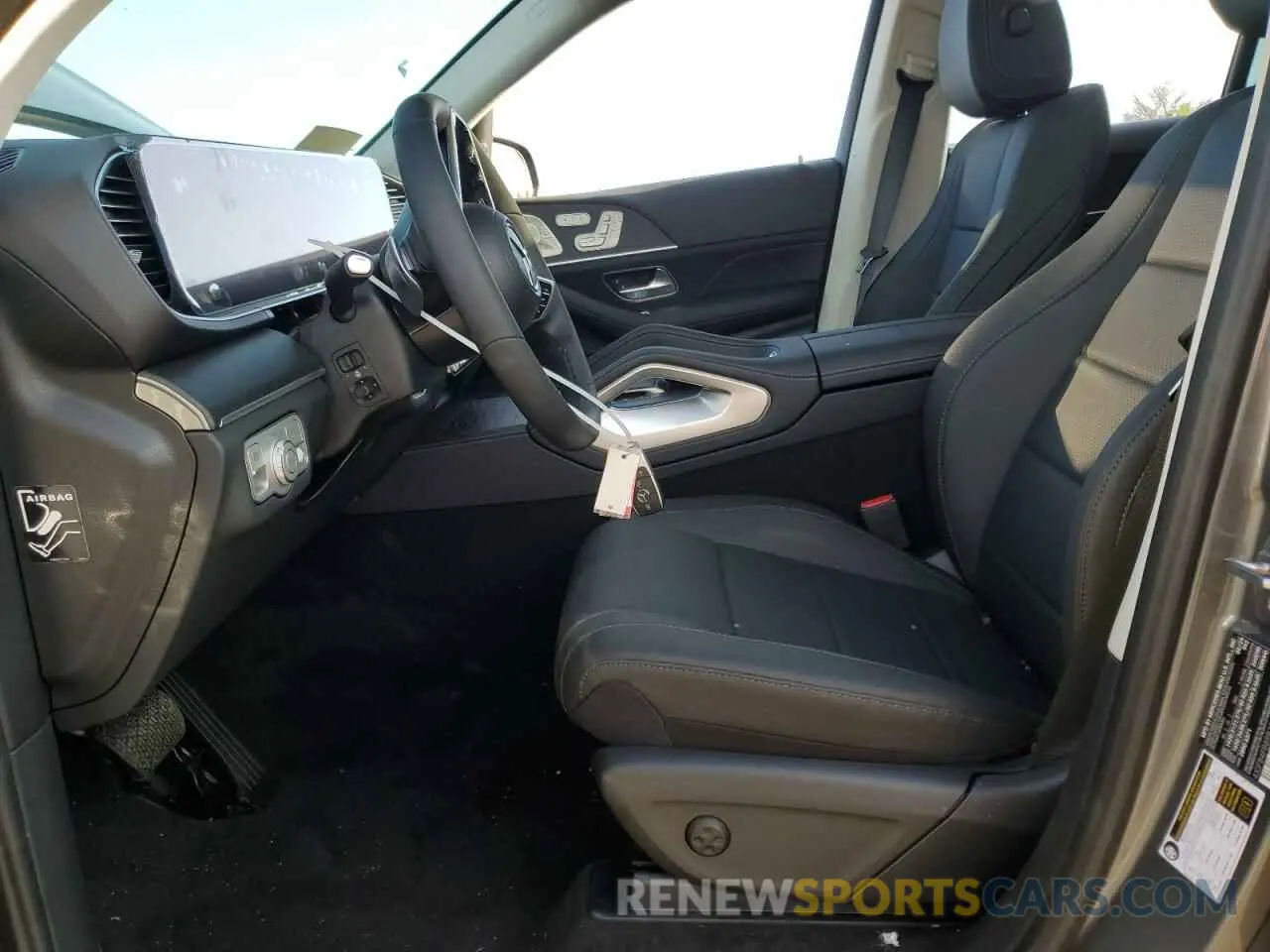 7 Photograph of a damaged car 4JGFB4FB8RB238793 MERCEDES-BENZ GLE-CLASS 2024
