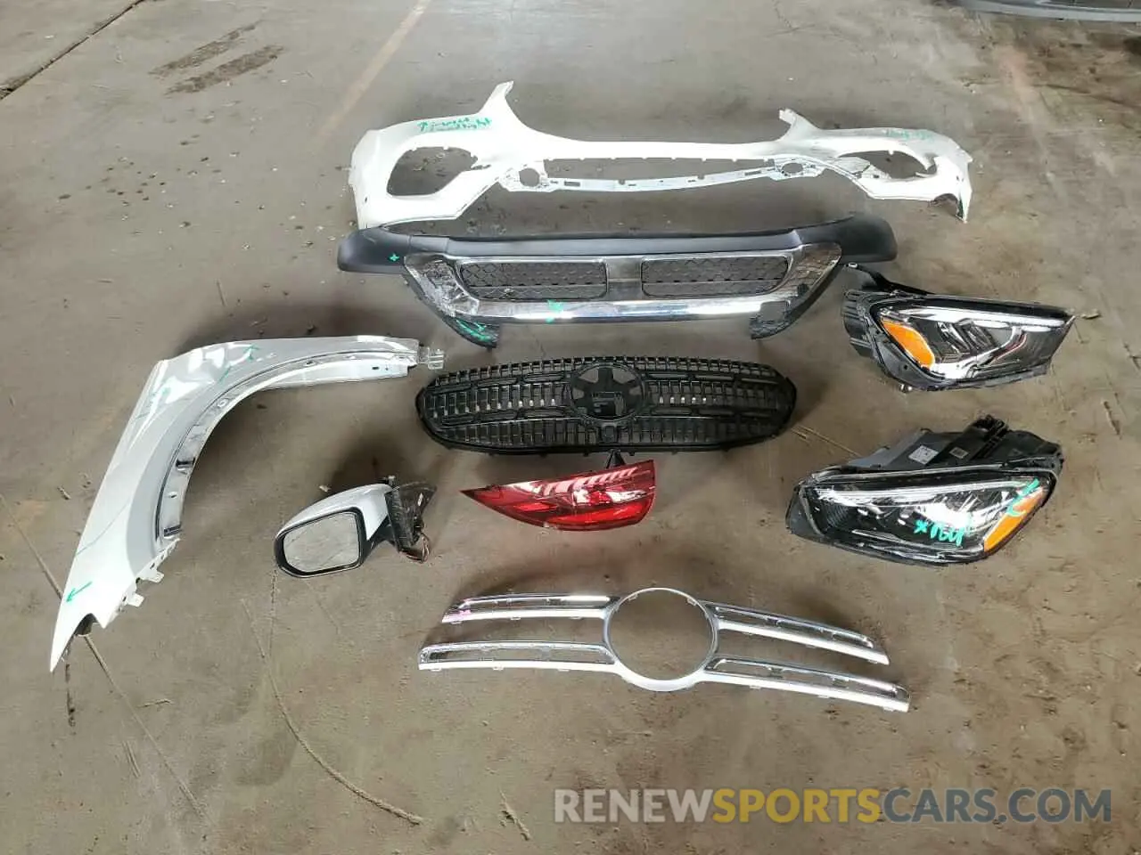 12 Photograph of a damaged car 4JGFB4FB9RB042510 MERCEDES-BENZ GLE-CLASS 2024